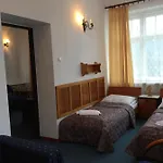 Czerwony Dwor Oda ve Kahvaltı Krynica Zdroj