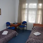 Czerwony Dwor 3*