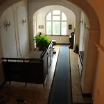 Czerwony Dwor 3*