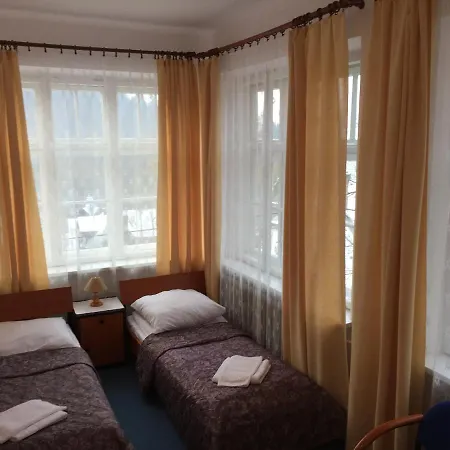 Czerwony Dwor فندق مبيت وإفطار كرينيتسا زدروي
