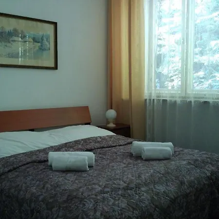 Czerwony Dwor Oda ve Kahvaltı